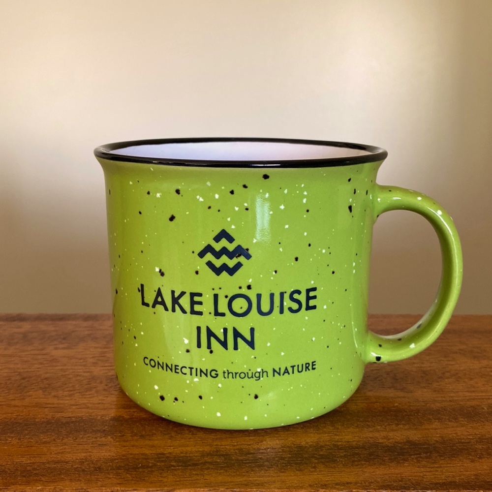 Lake Louise Inn Mug in Exc Shaoe   18 oz